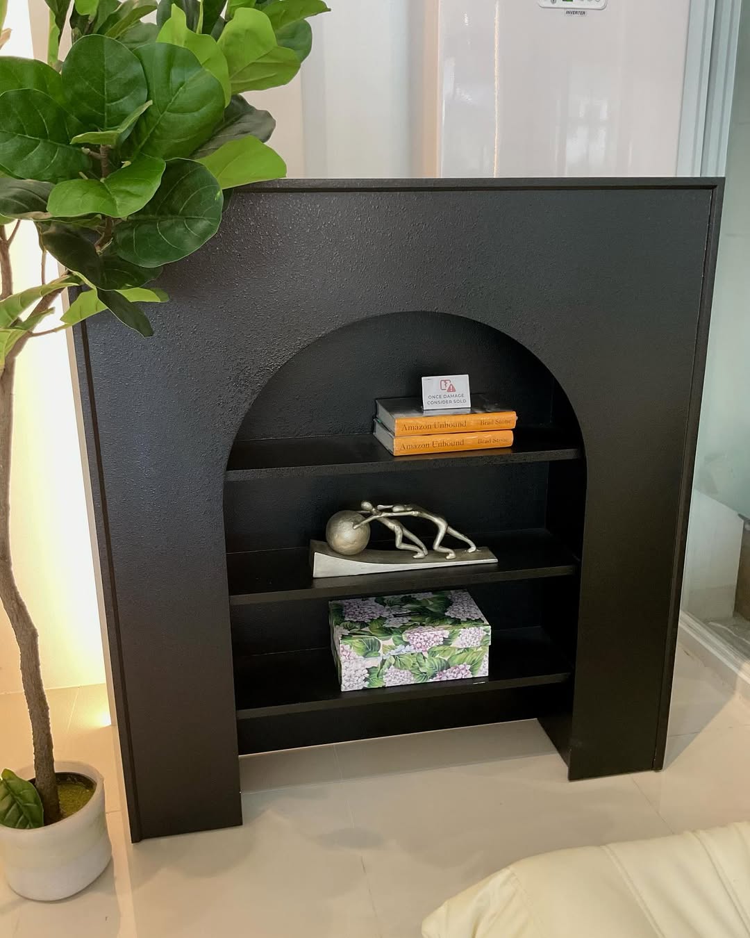 Arcus shelf