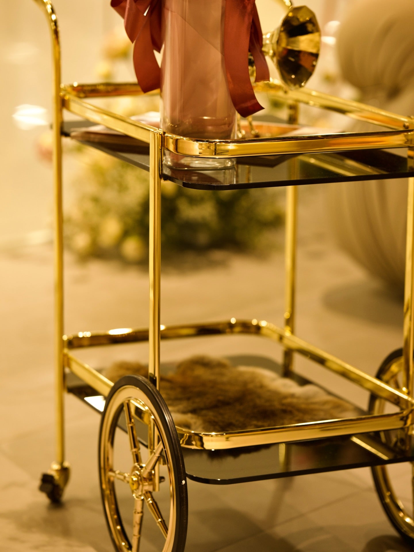 Black & Gold Trolley