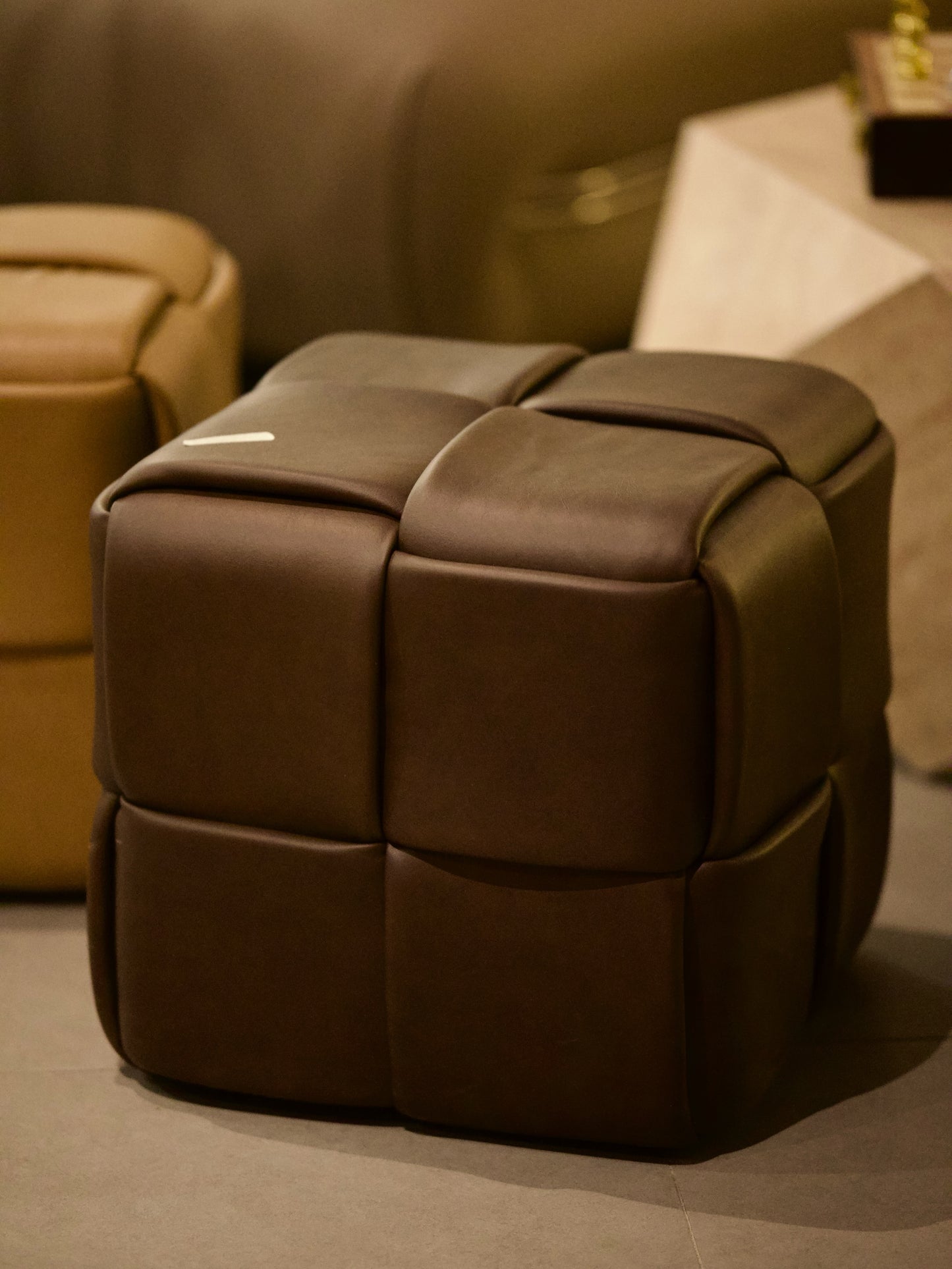 Stool Bar Knotted