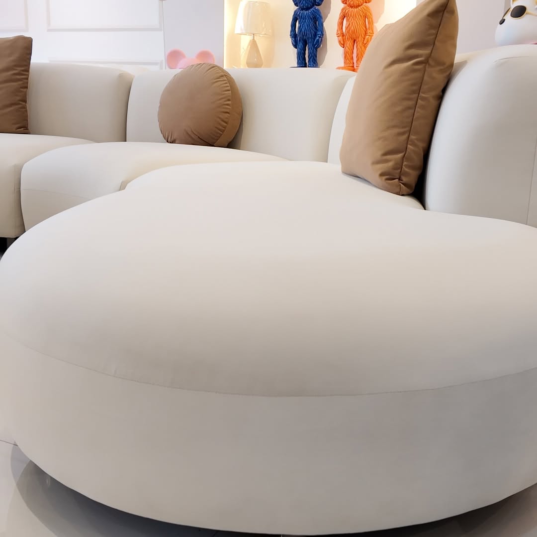 Lumiere Sofa