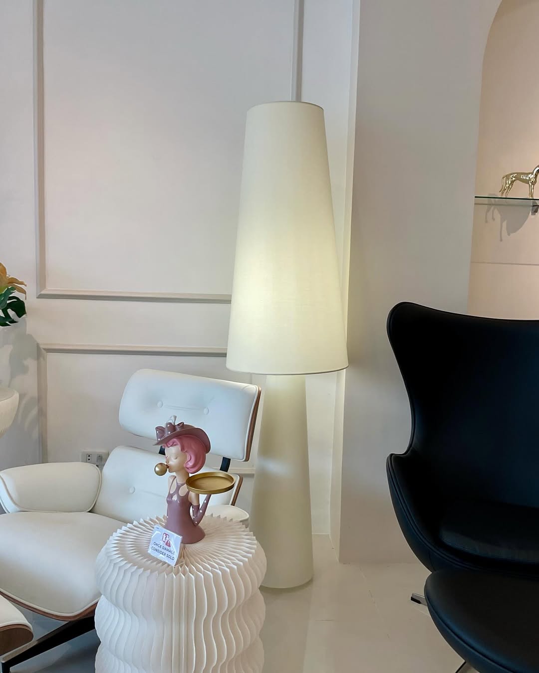 Lumiere Lamp