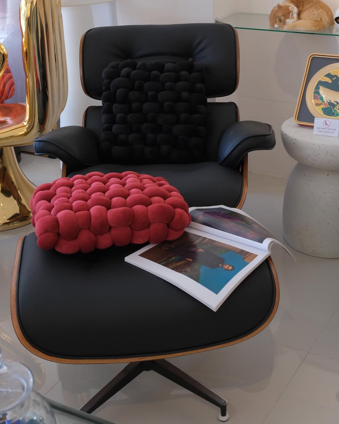Dustin Chair