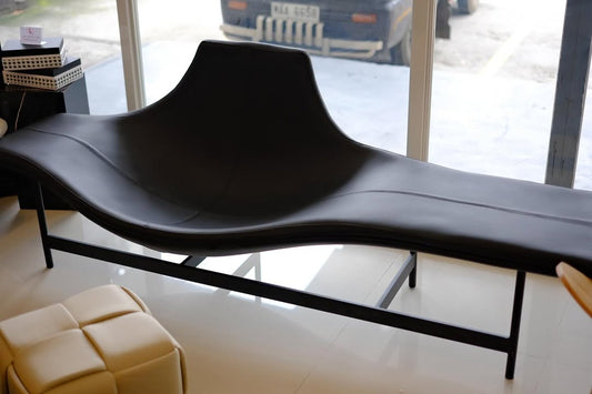 Chaise Lounge