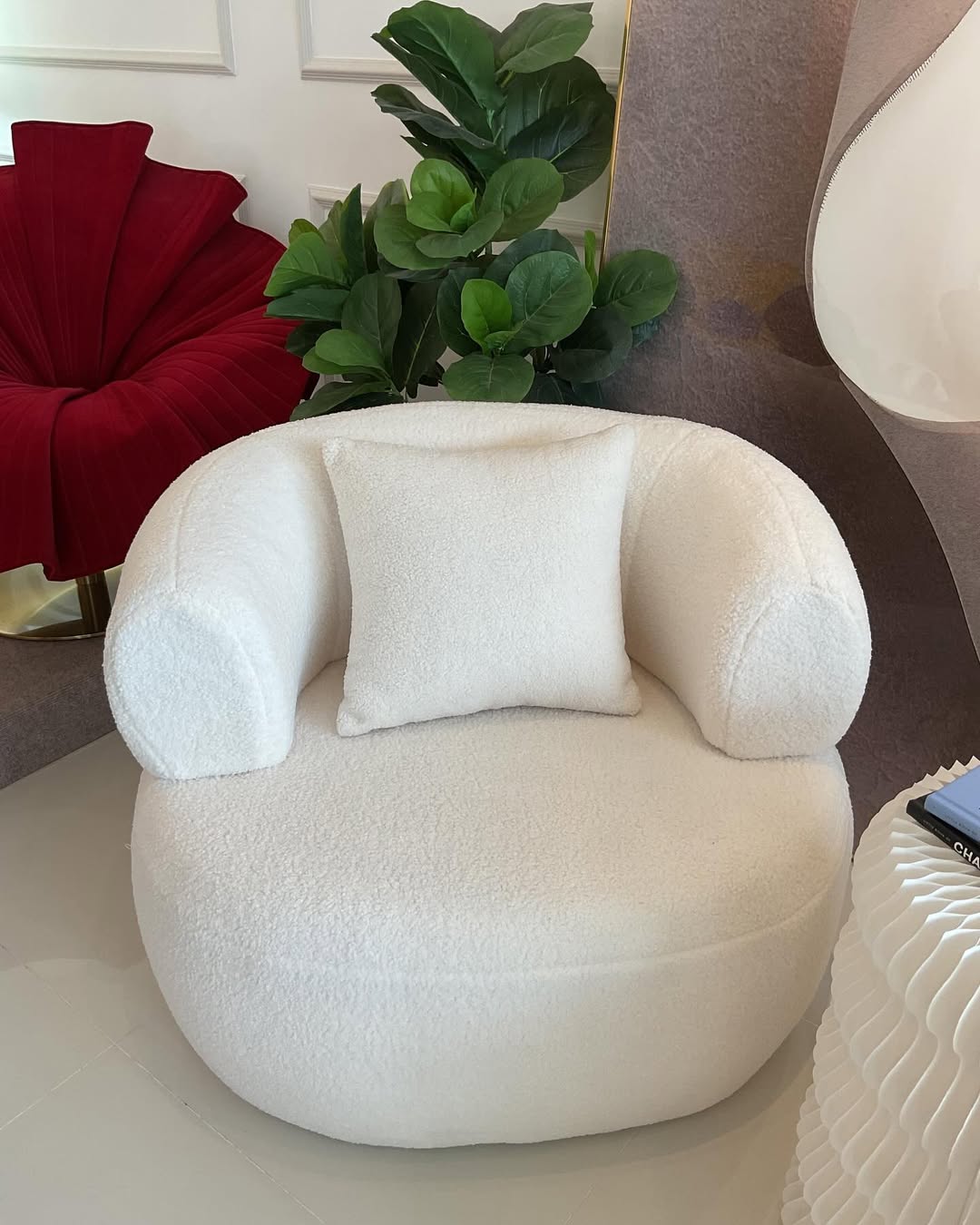 Mia Chair