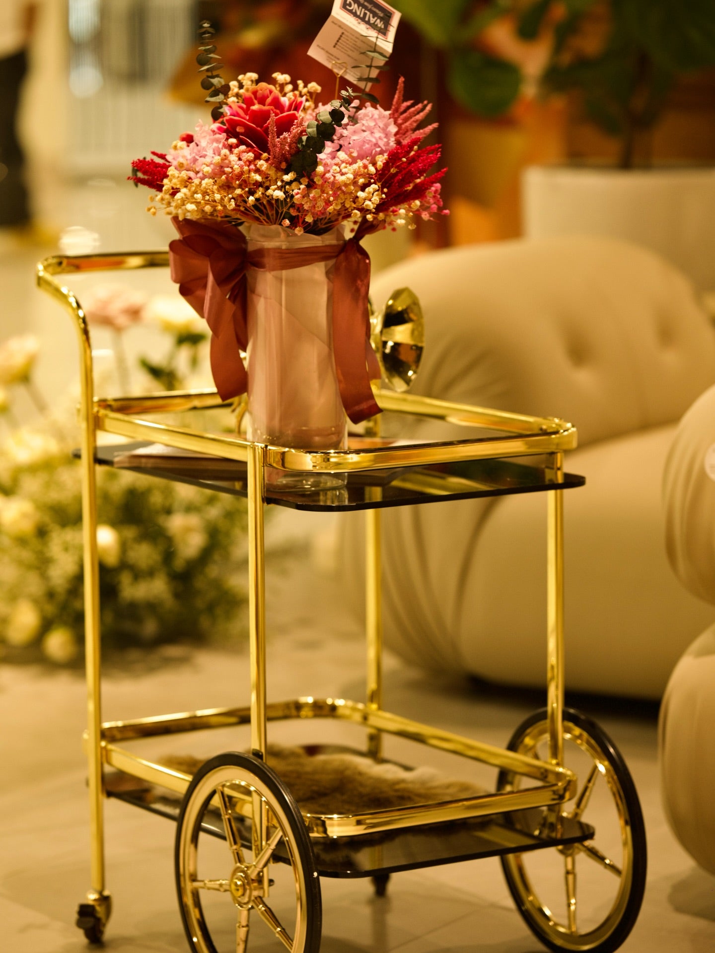 Black & Gold Trolley