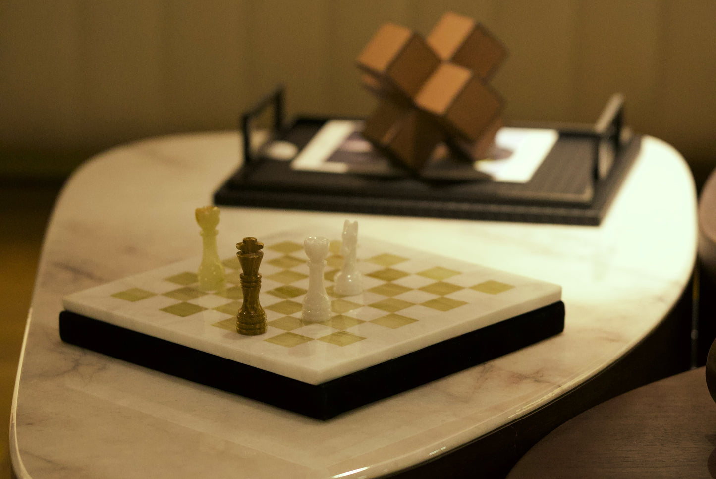 Crea Center Table