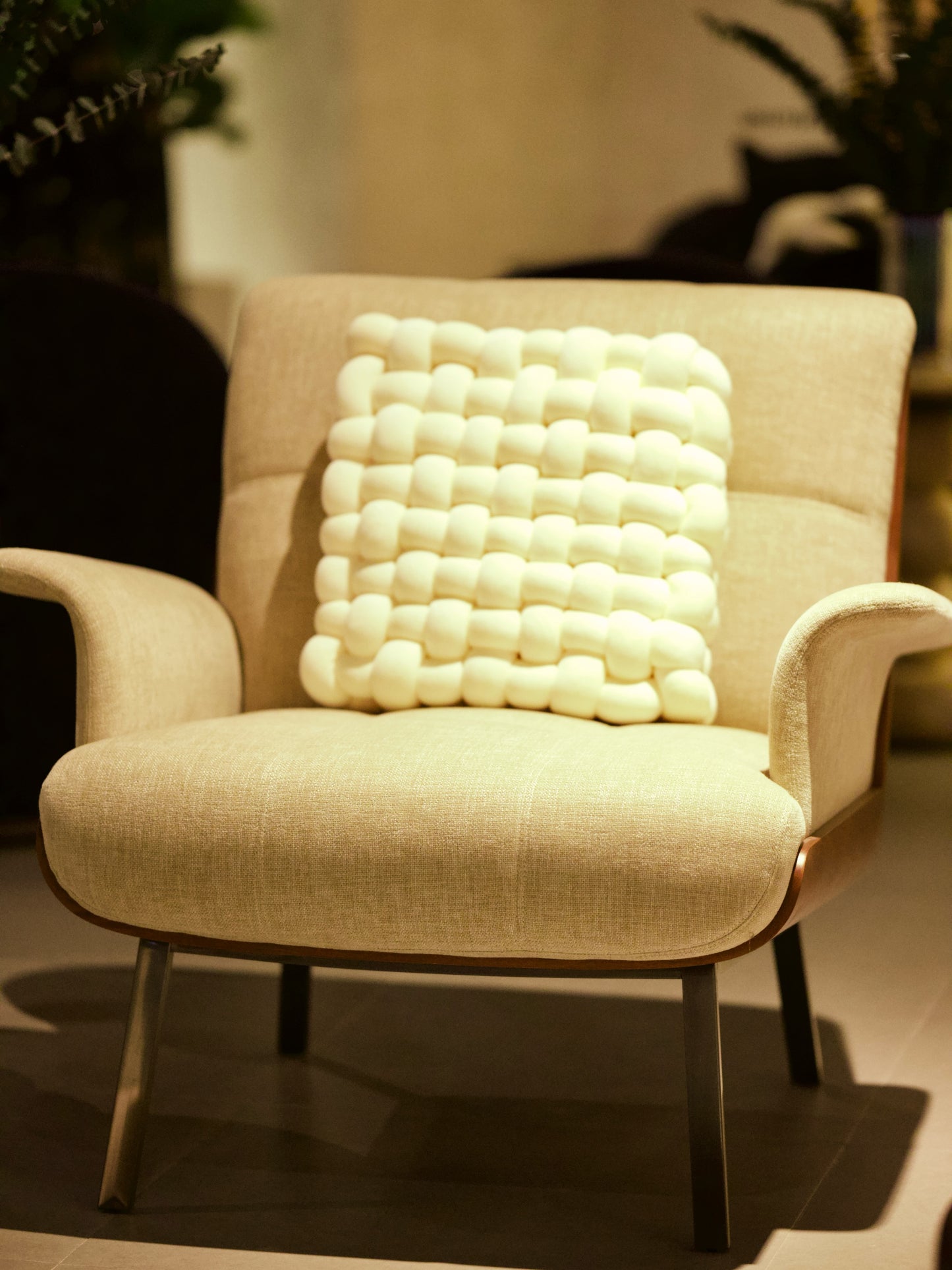 Dennis Chair