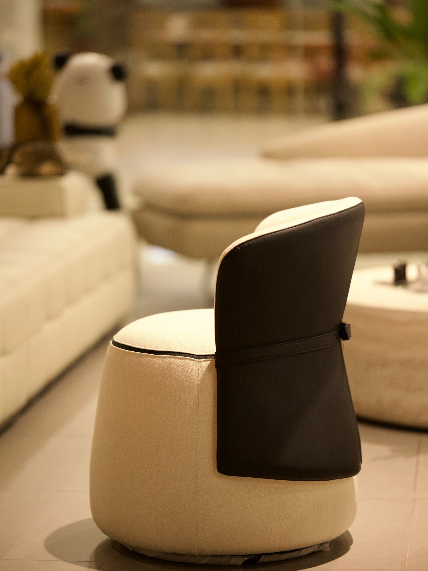 Aurelia Black Chair