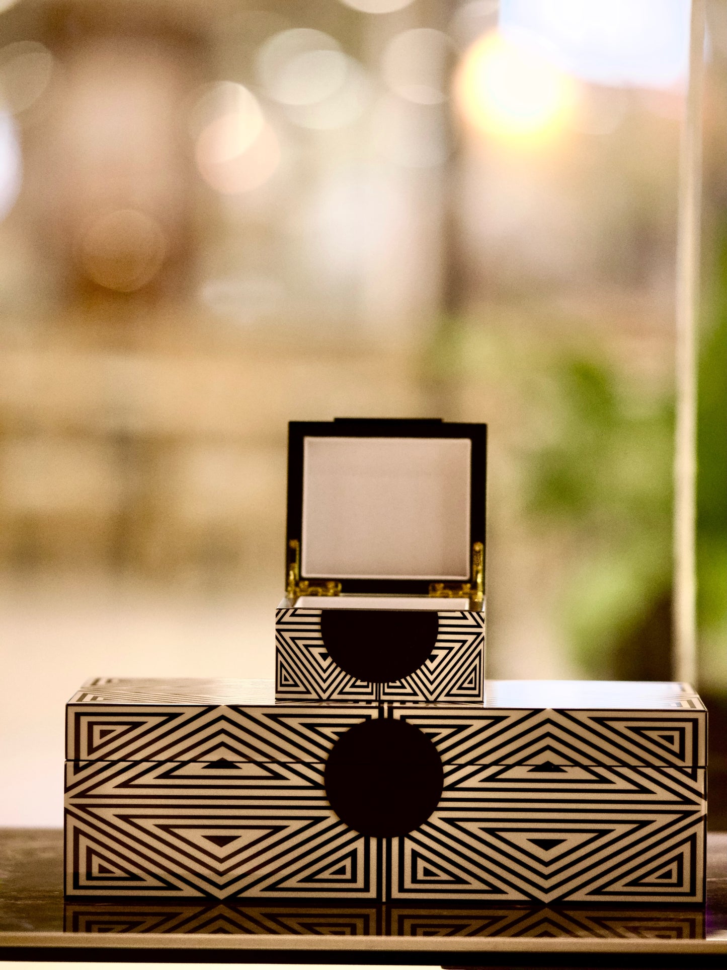 Monaco Box