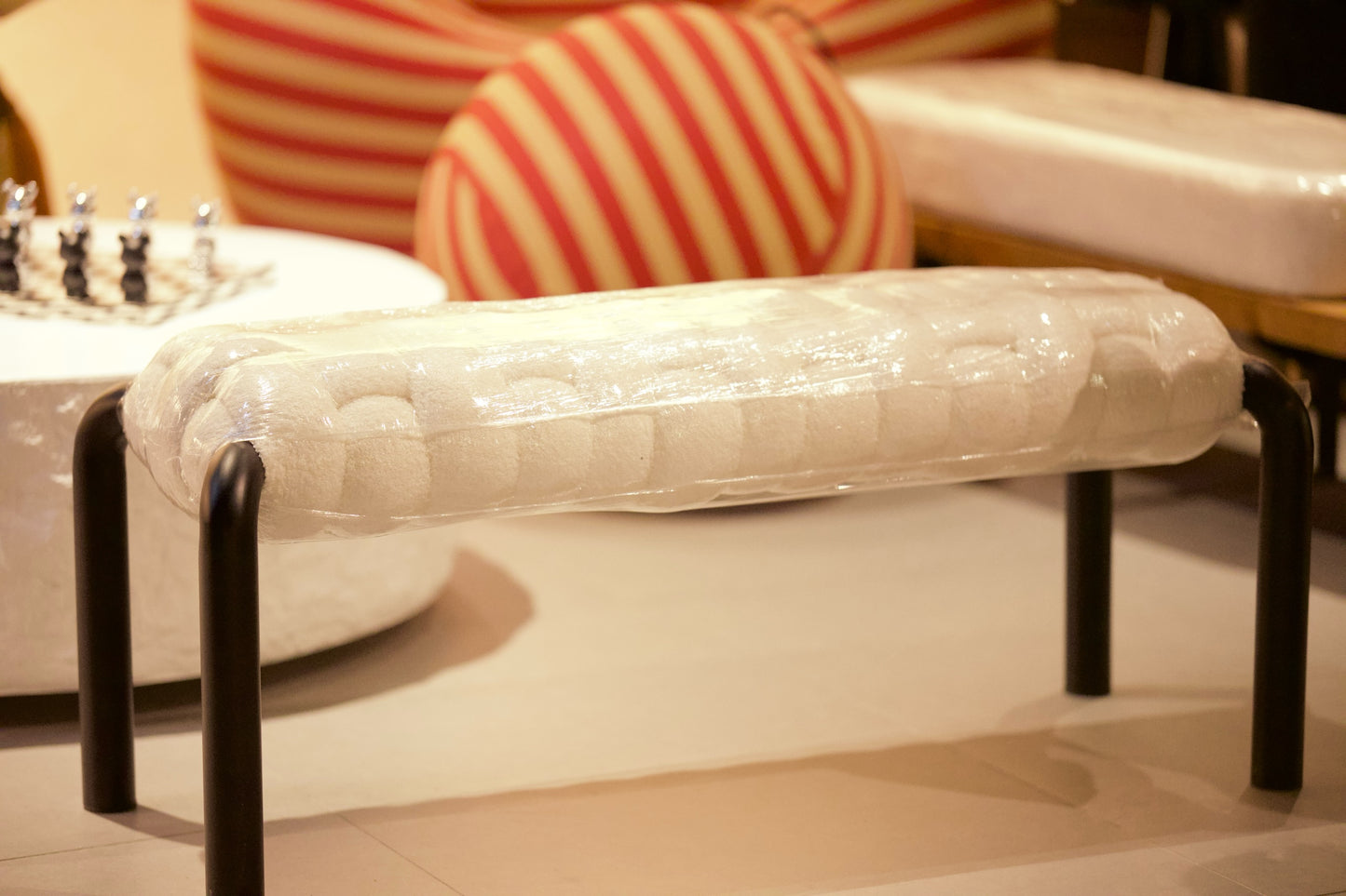 Vella Stool