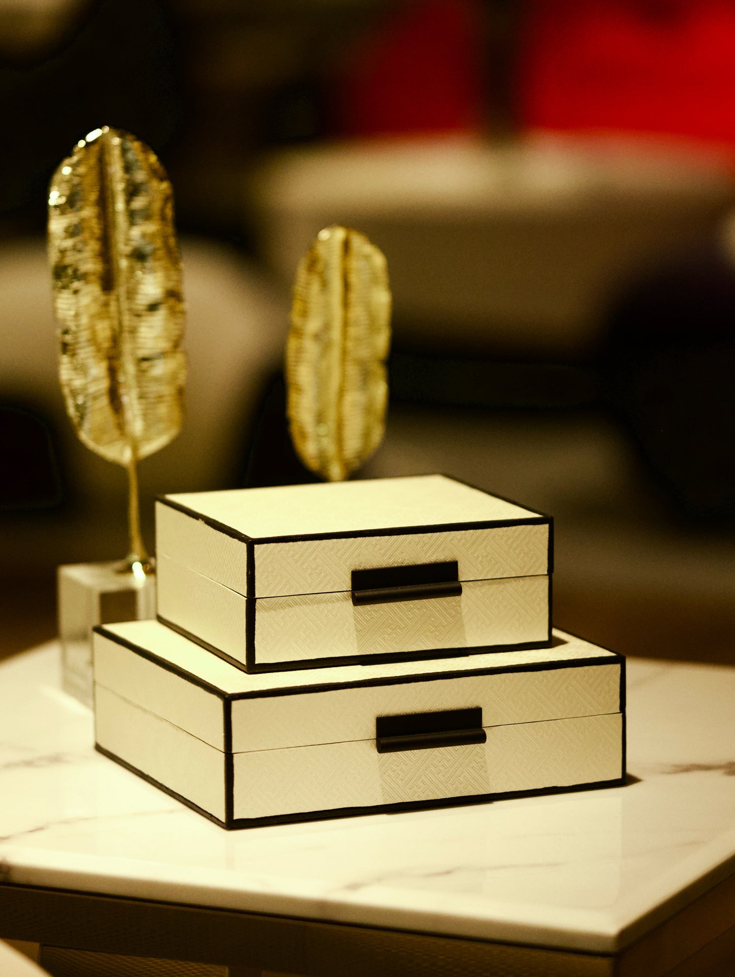 Ivory Noir Box
