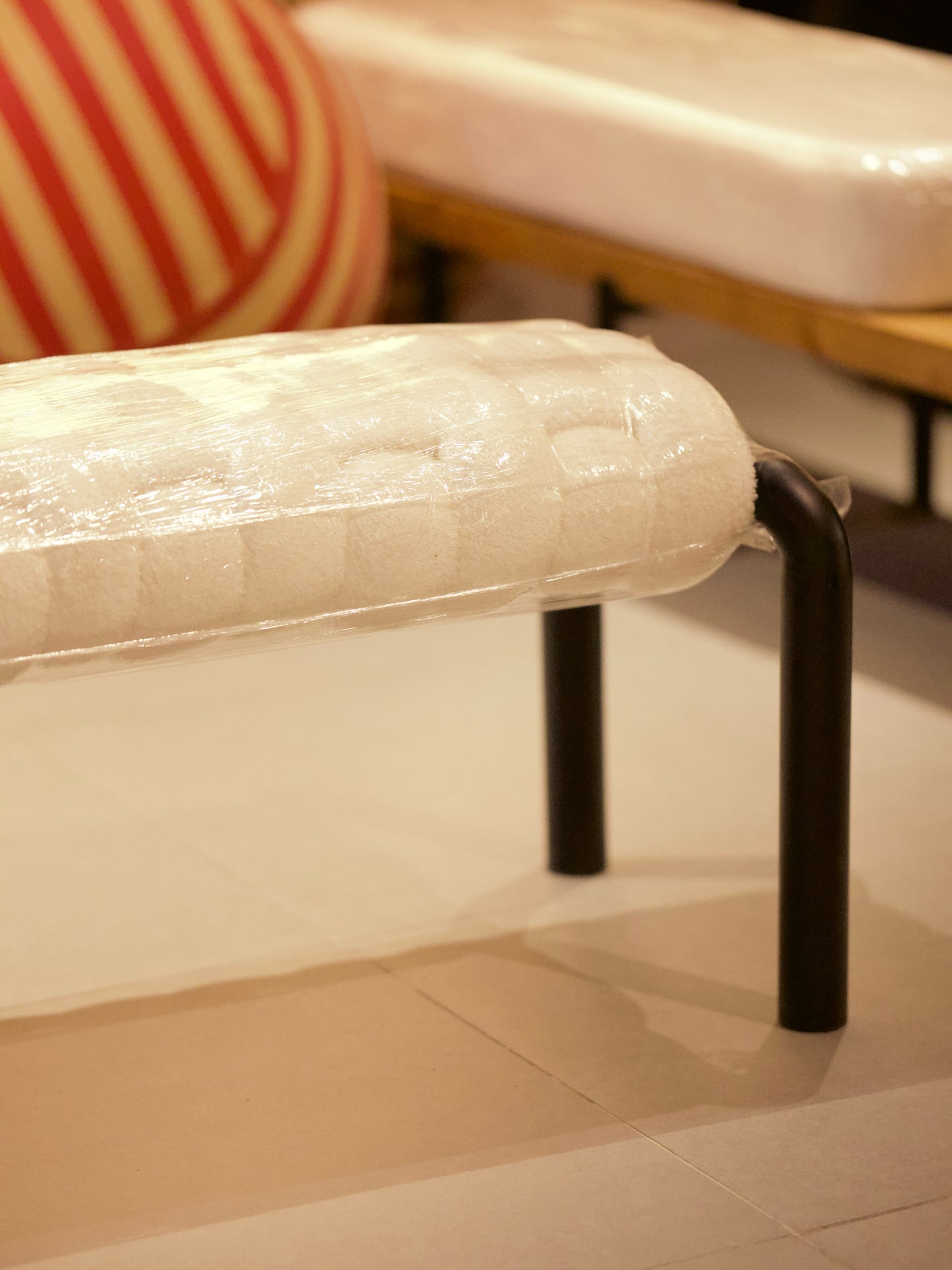 Vella Stool