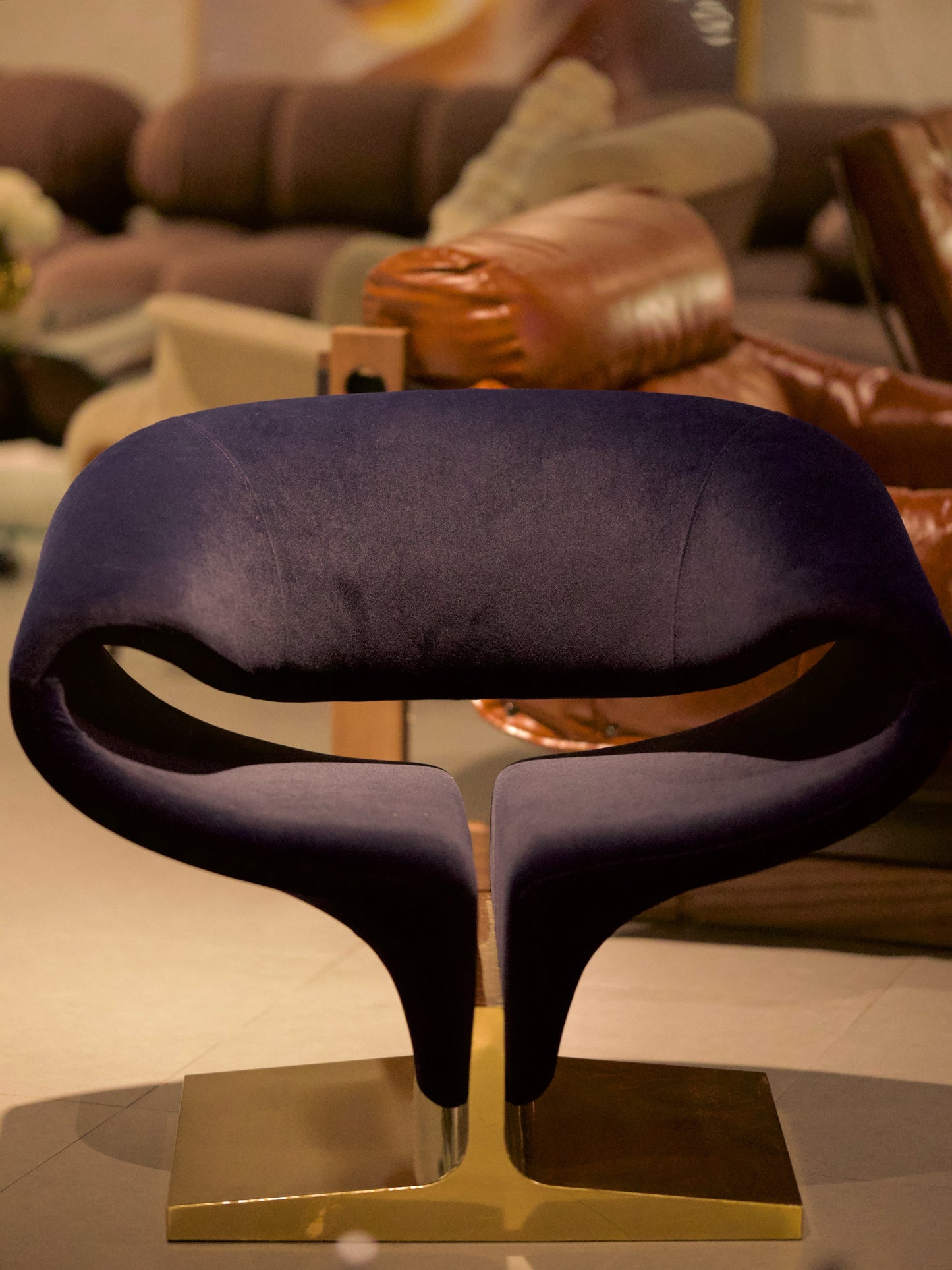 Noir Luxe Chair