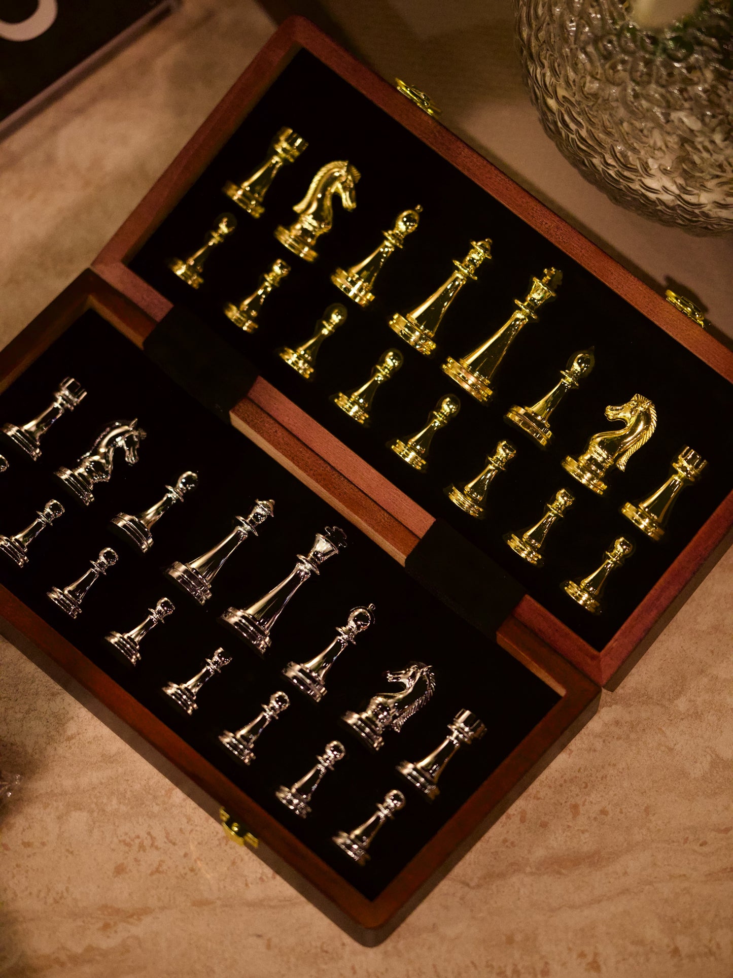 Royale Chess Set