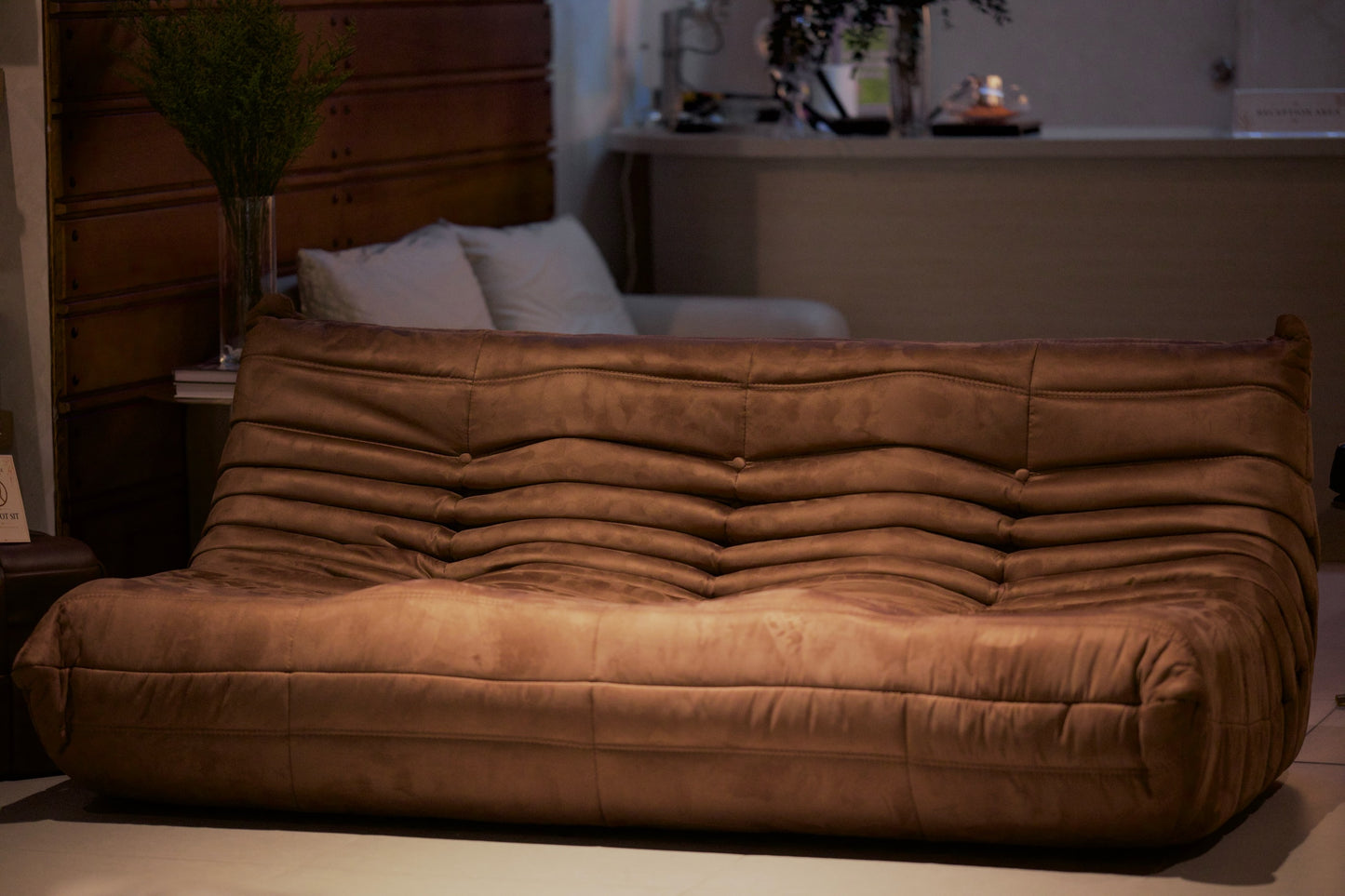 3 seater Caterpillar