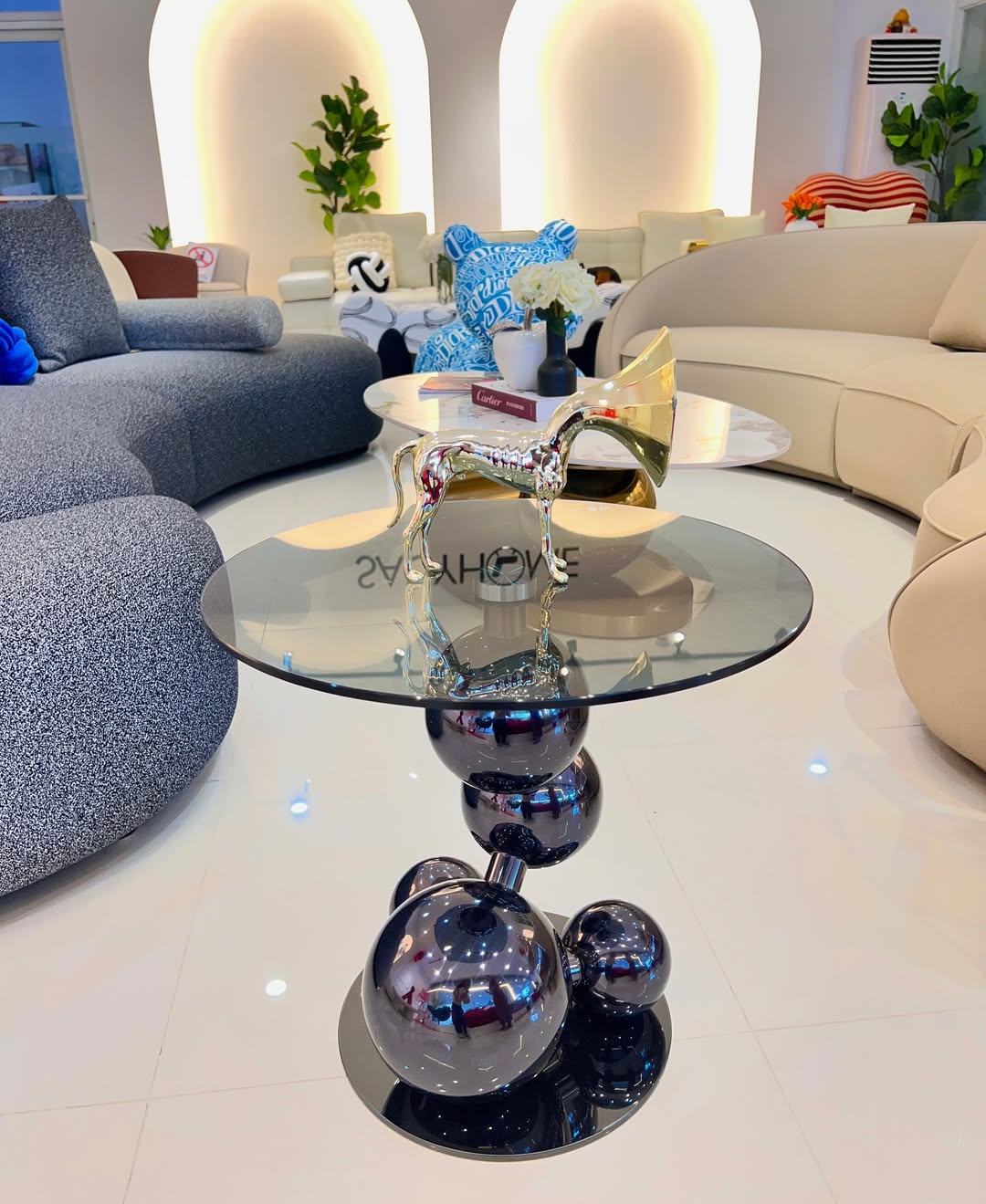 Orbit side table