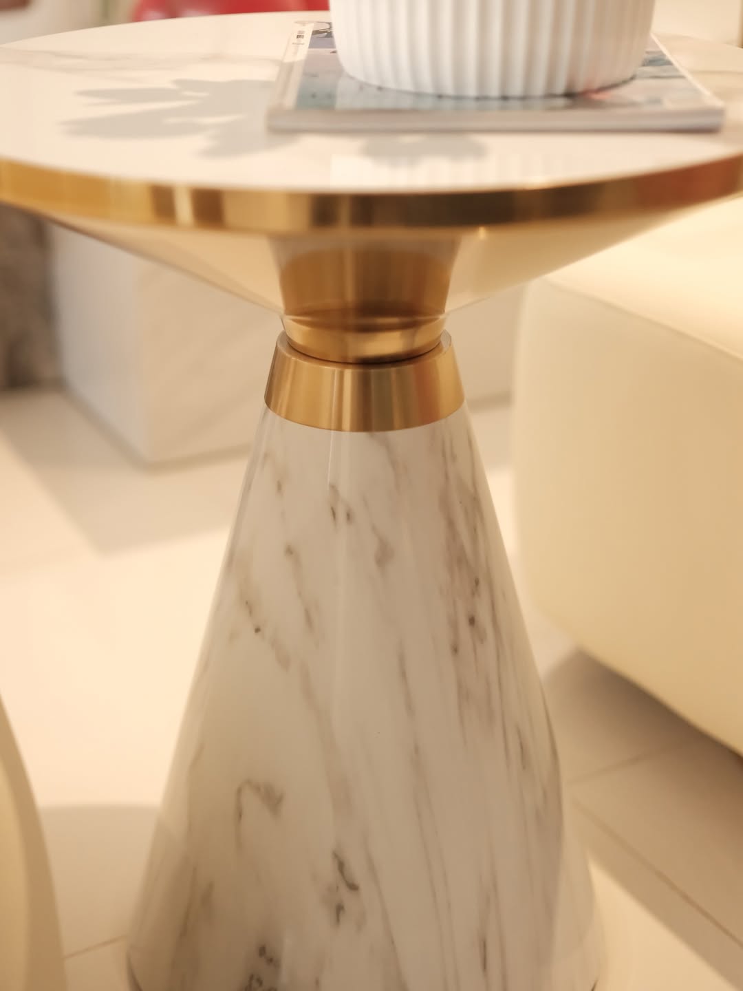 Cavo side table